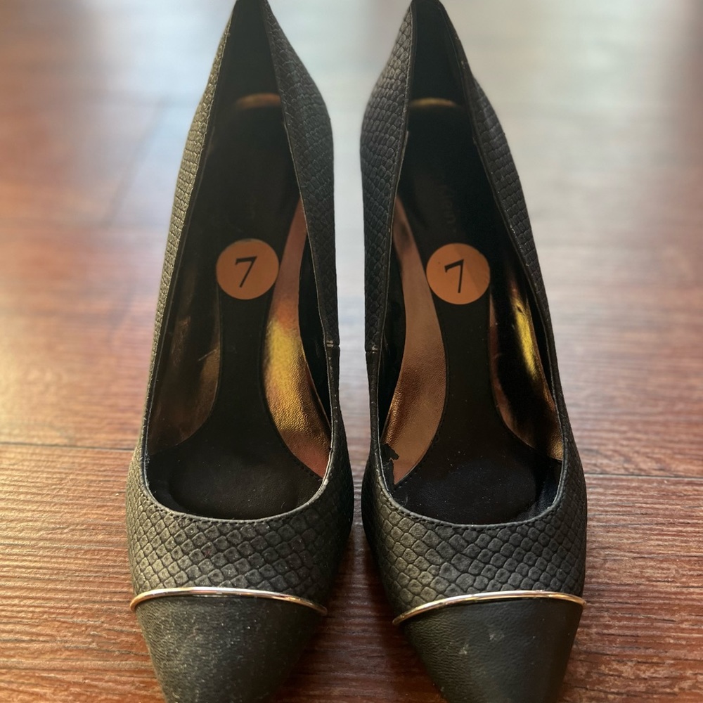 “Kelvin Klein “ Women Dress Heals